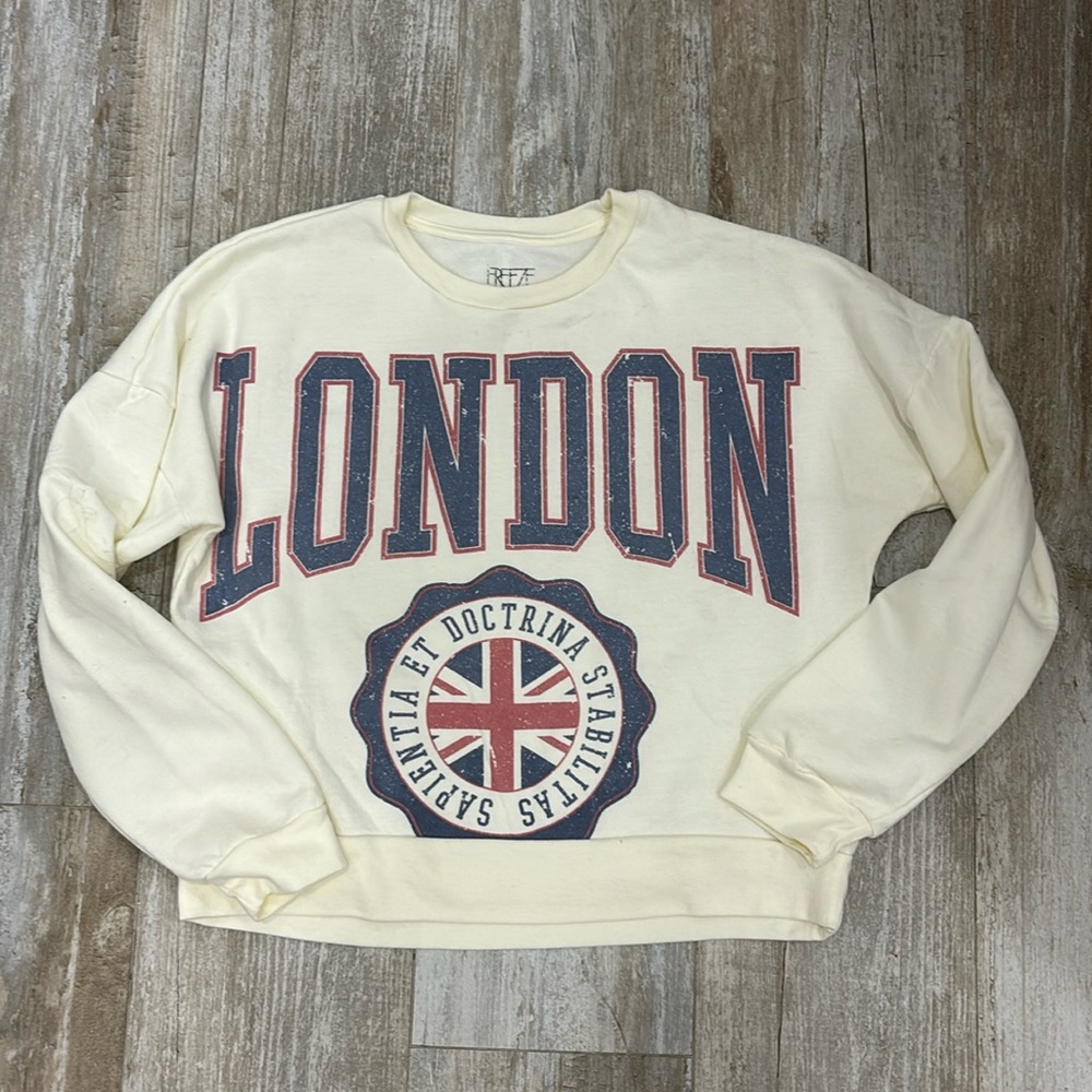 Preppy Cream London sweatshirt - soft and lightweight